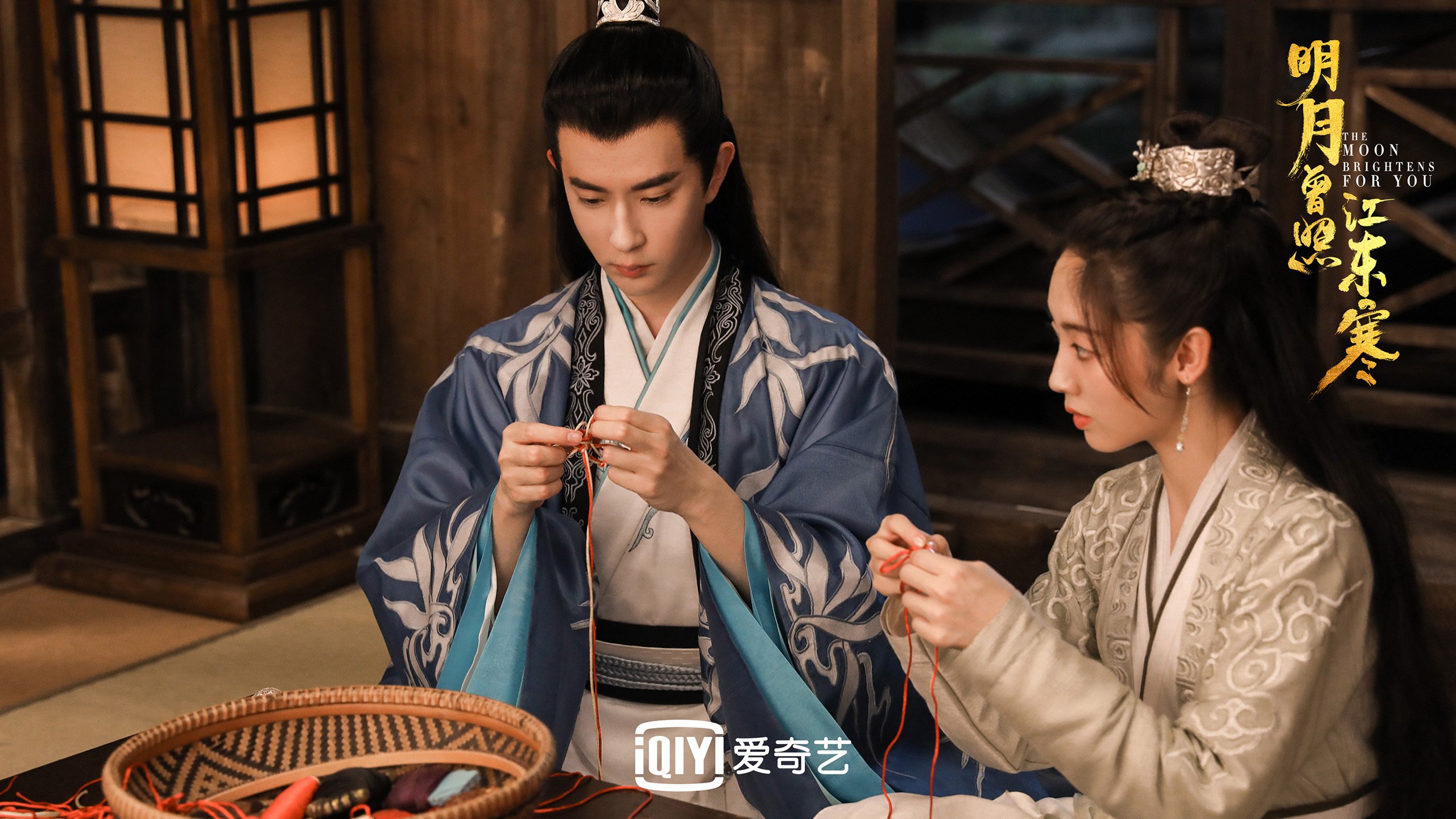 公牛教练带队回顾比赛录像强调攻守切换节奏，公牛教练组